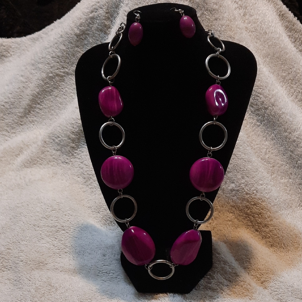 Elegant Pink and Silver Necklace Set